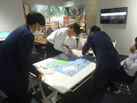 横浜８